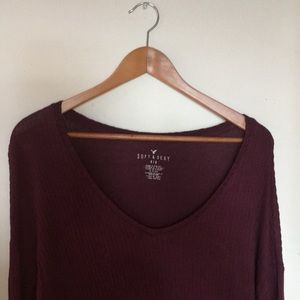 American Eagle Outfitters- SOFT LONG SLEEVE TEE